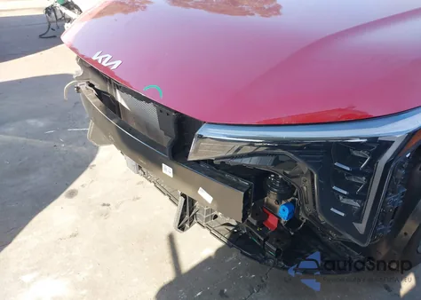 2025 Kia K4 Lxs z USA, uszkodzony, nr VIN 3KPFT4DE2SE233385